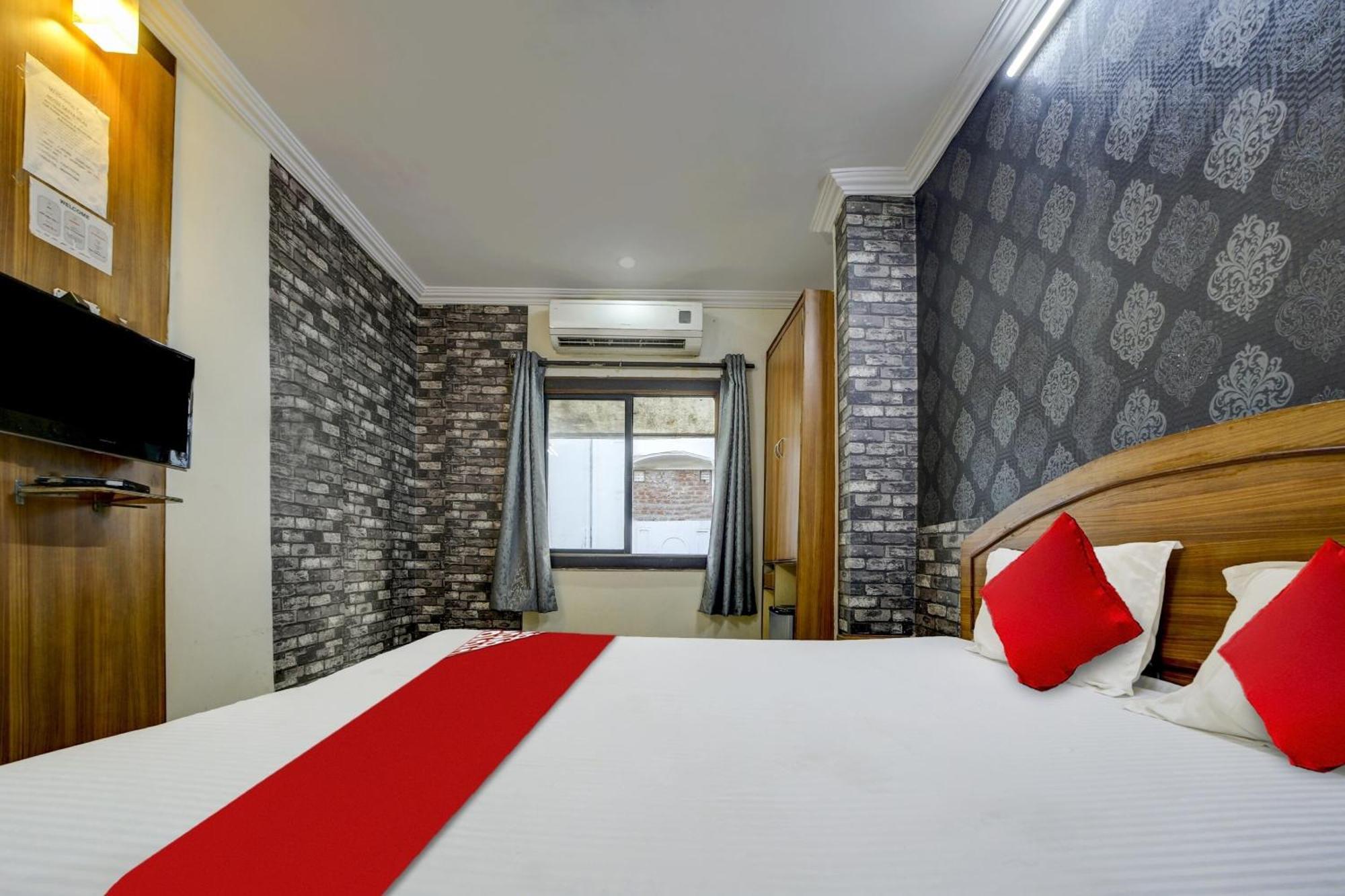 Oyo Flagship 81248 Hotel Satya Vilas Бхопал Экстерьер фото